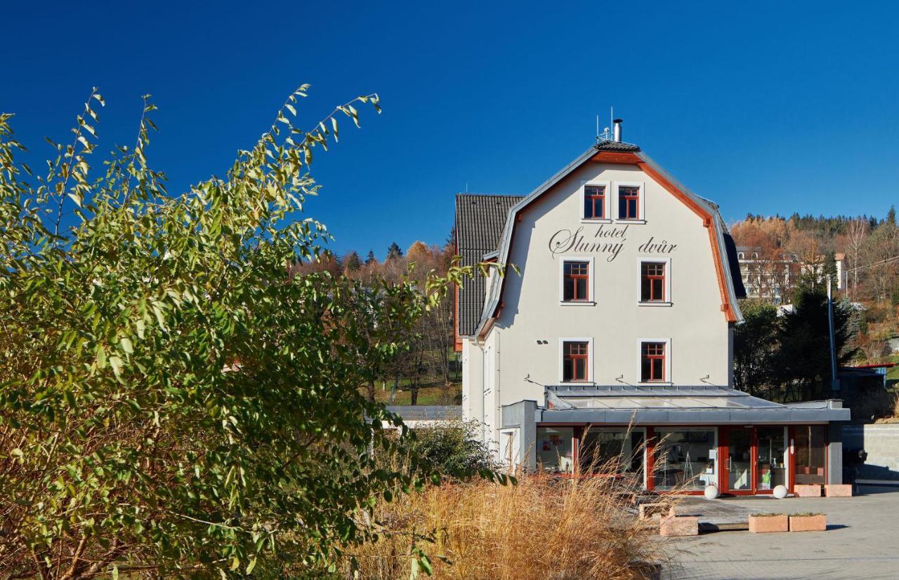 Slunny Dvur Hotel 3*